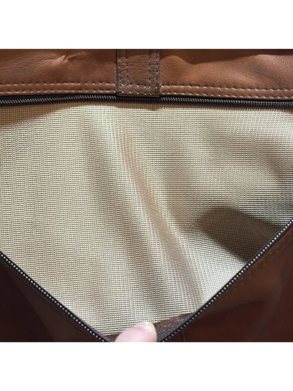 Yury Bags Colombian Leather Briefcase Messenger Crossbody Satchel Cognac Vintage